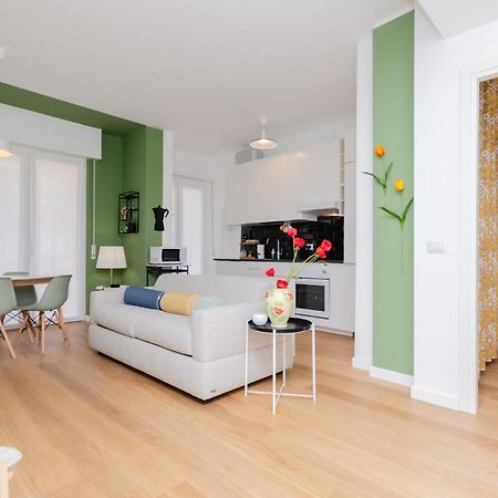 Vivimi Home Fiordalisi Stile & Comfort Vicino Metro Милано Екстериор снимка
