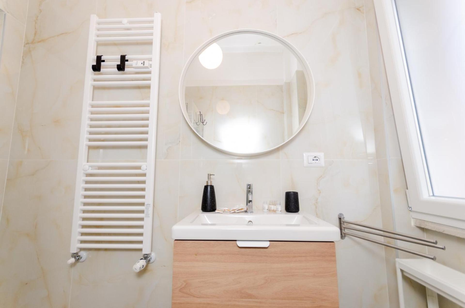 Vivimi Home Fiordalisi Stile & Comfort Vicino Metro Милано Екстериор снимка